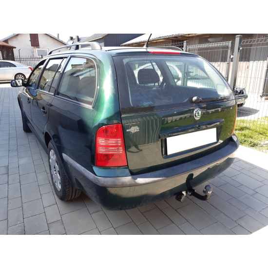 Hak holowniczy <b>Skoda Octavia I hatchback i kombi </b> (1996r. - 2010r.)